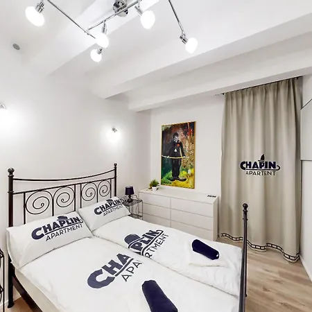 Chaplin - Free Garage Parking