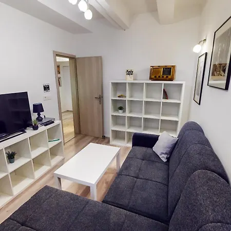 Chaplin - Free Garage Parking * Ljubljana